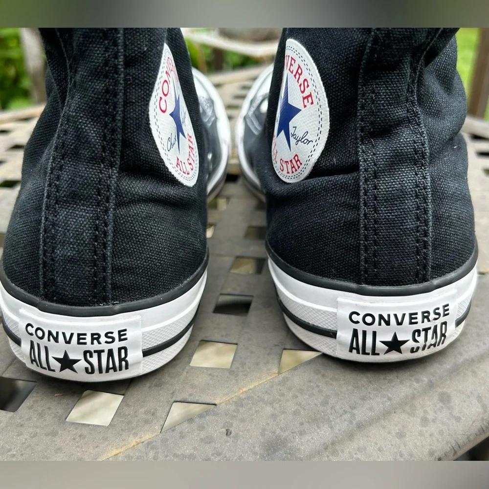 Converse CTAS Black canvas high tops. 6 women’s, 4 men’s - Picture 5 of 6